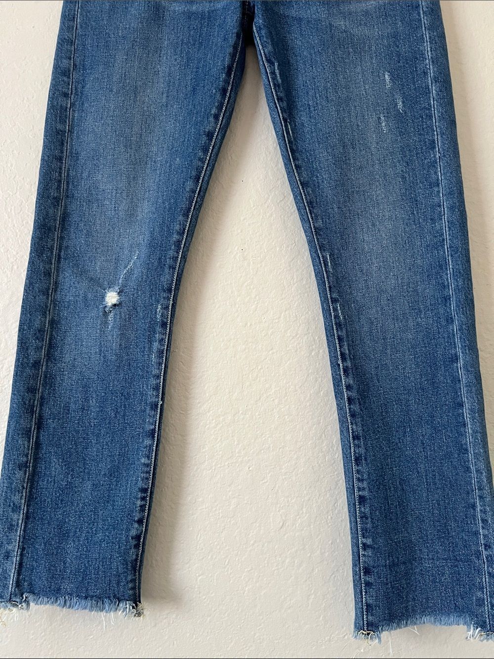 EUC Pilcro and the Letterpress Slim Boyfriend Jeans Raw Hem Distressed Size 27 - Picture 4 of 13